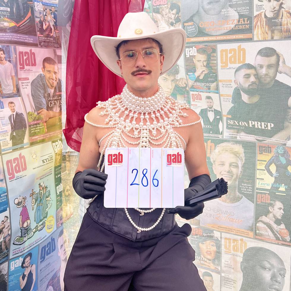 Covermodel_26-286.jpeg Covermodel_26-286.jpeg